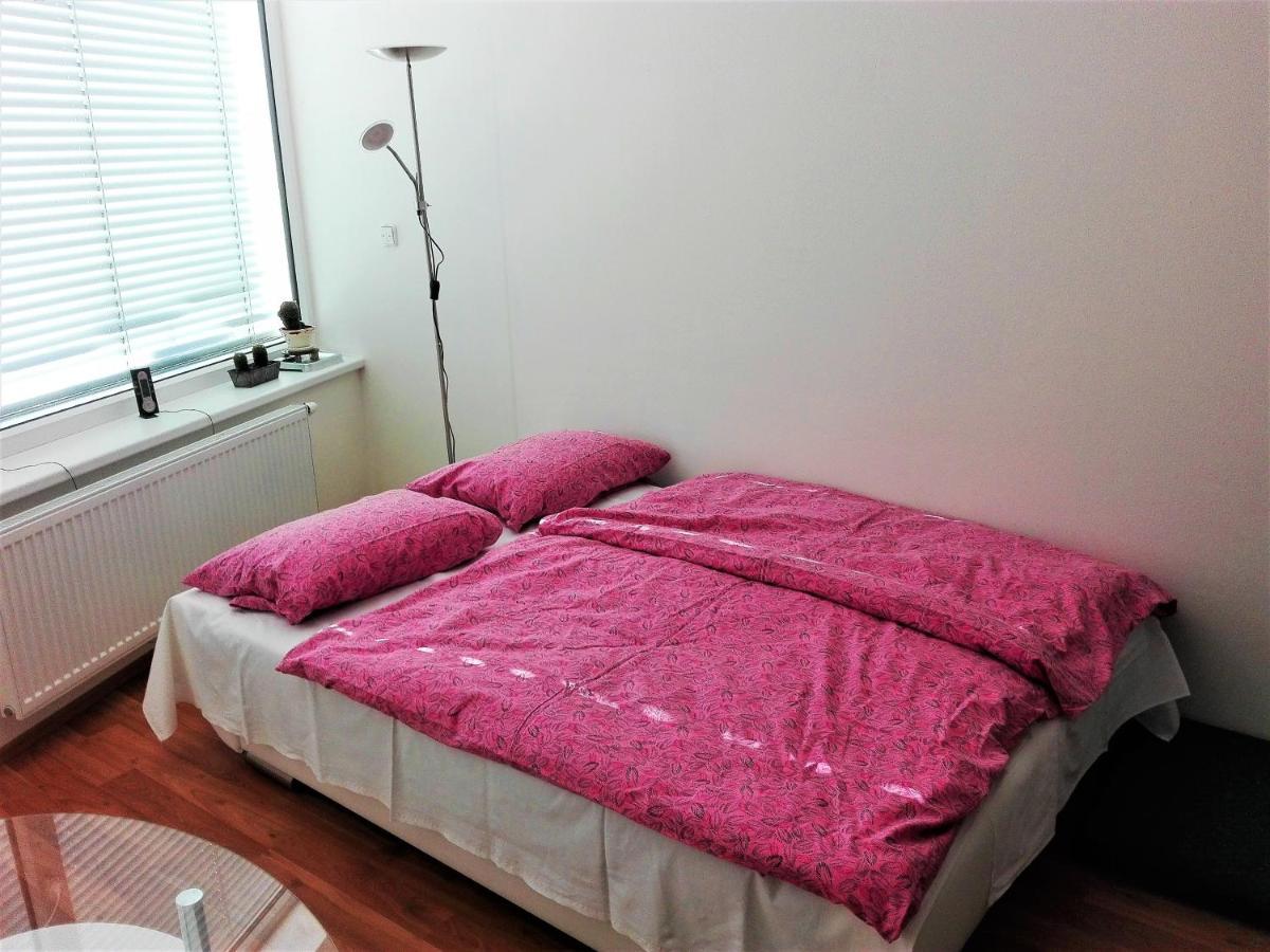 New Apartment With Garage Parking Brno Zewnętrze zdjęcie